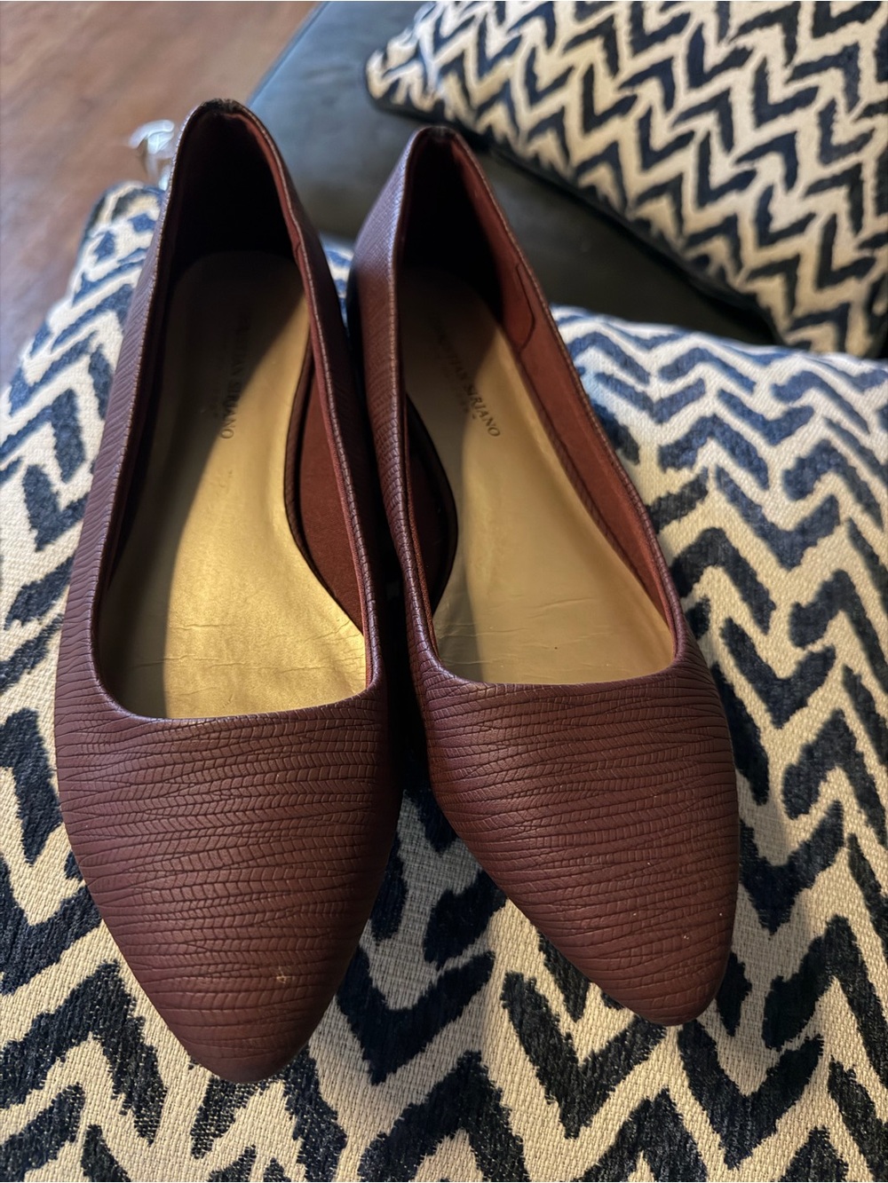 Christian Siriano Burgundy Textured Pointed Toe Flats